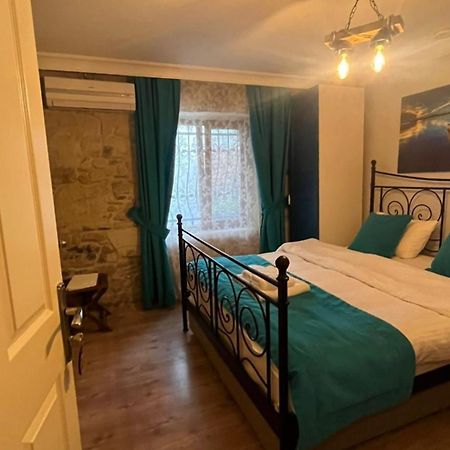 Foca Antik Otel Екстериор снимка