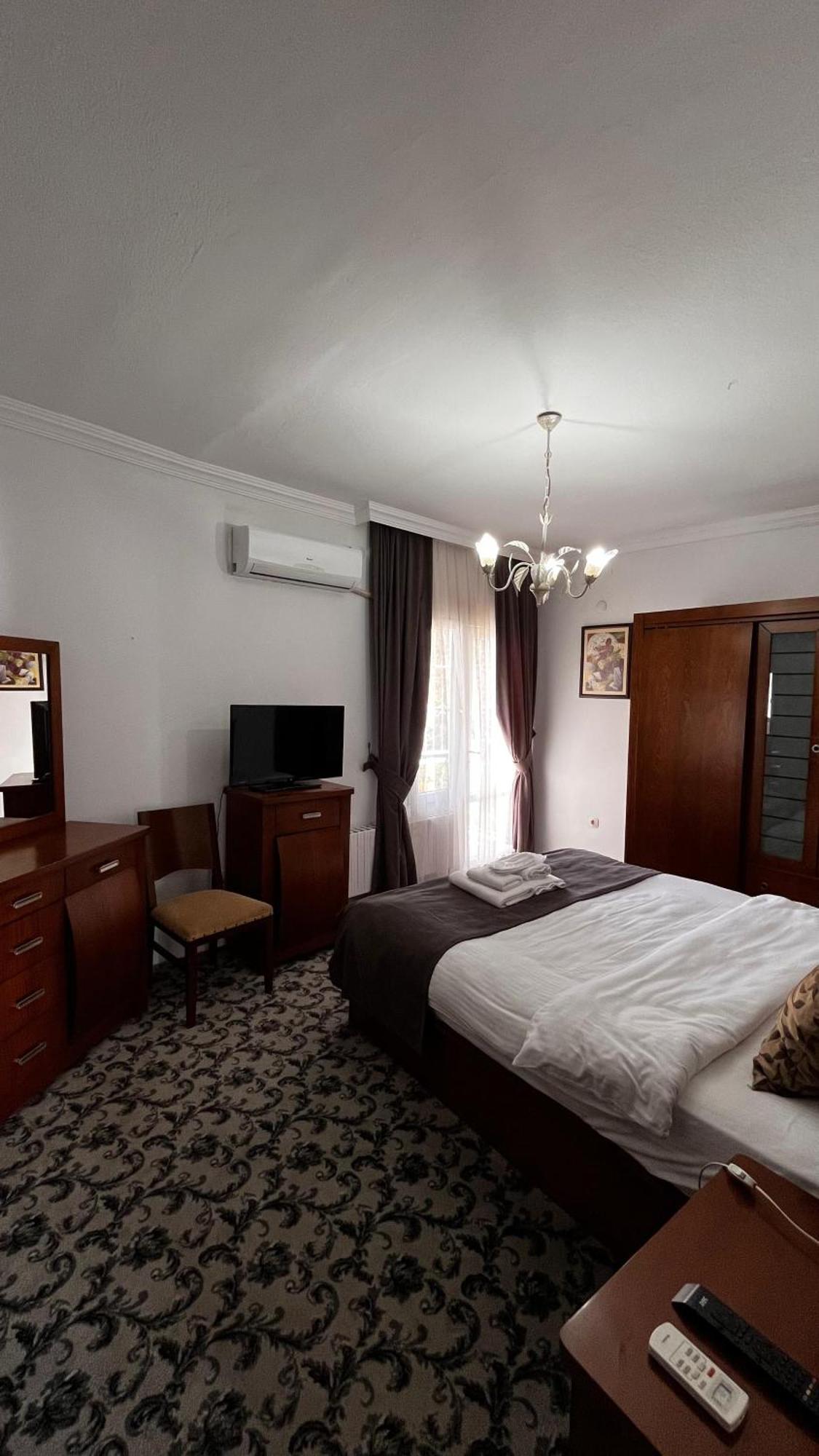Foca Antik Otel Екстериор снимка
