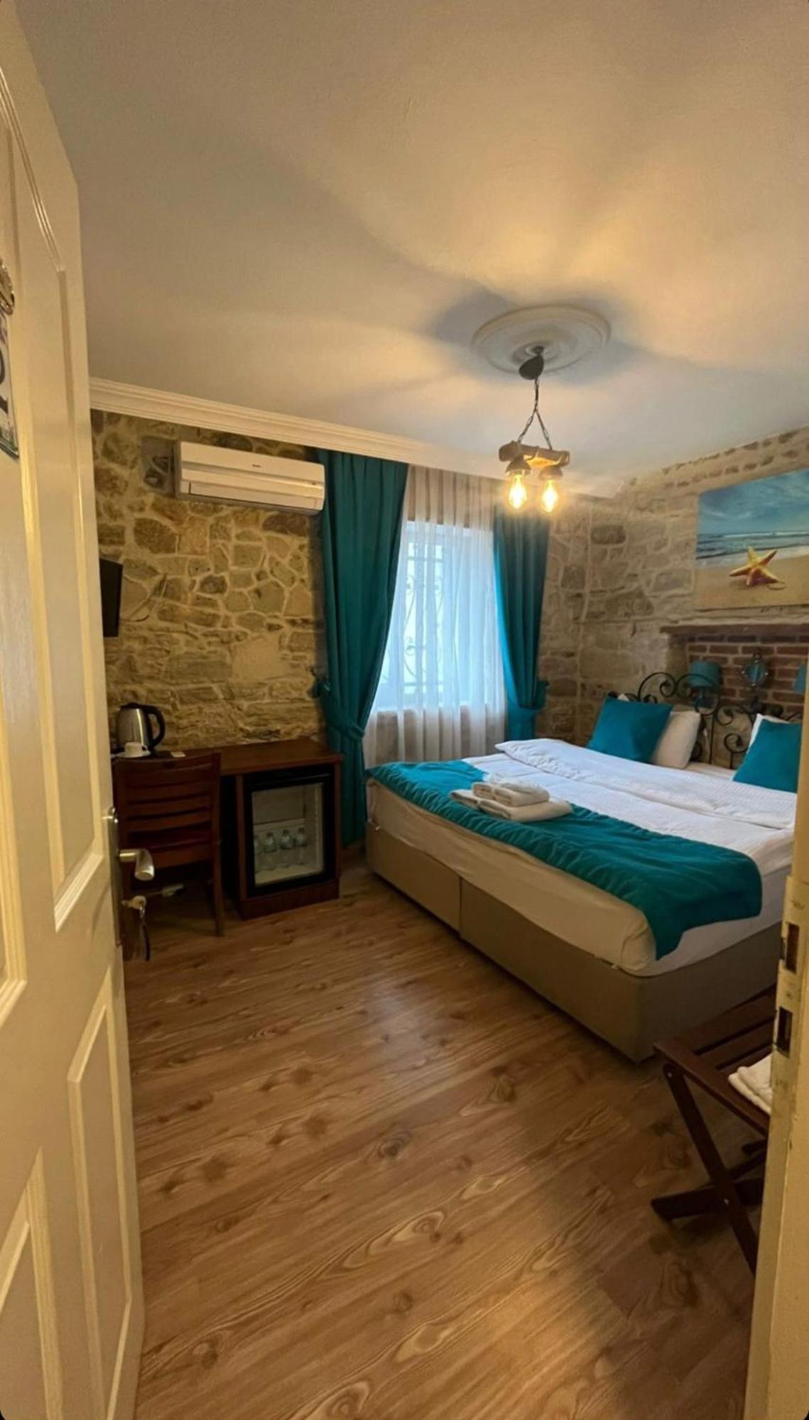 Foca Antik Otel Екстериор снимка
