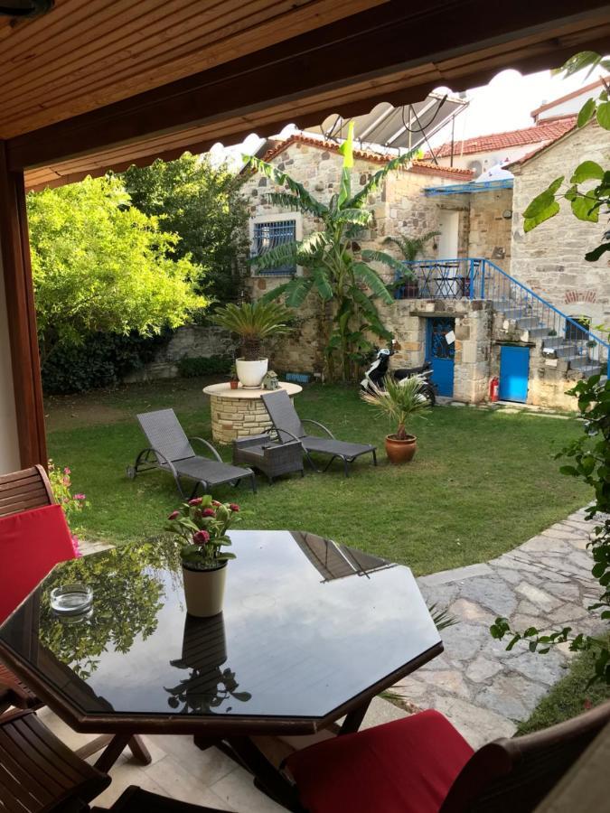 Foca Antik Otel Екстериор снимка