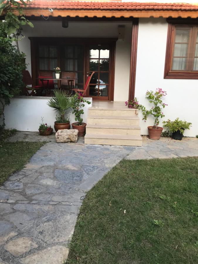 Foca Antik Otel Екстериор снимка